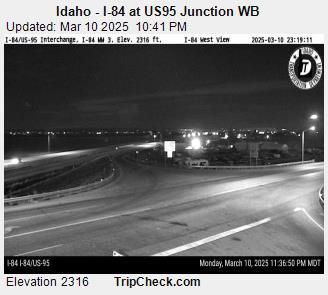 Traffic Cam Idaho - I-84 at US 95 Junction WB